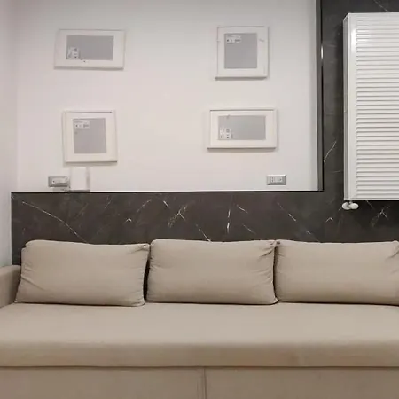 Farini District Apartman